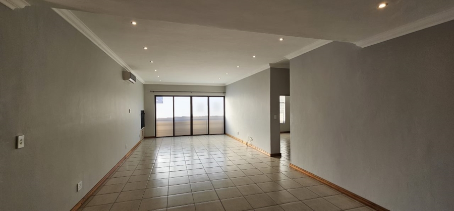 2 Bedroom Property for Sale in Xanadu North West